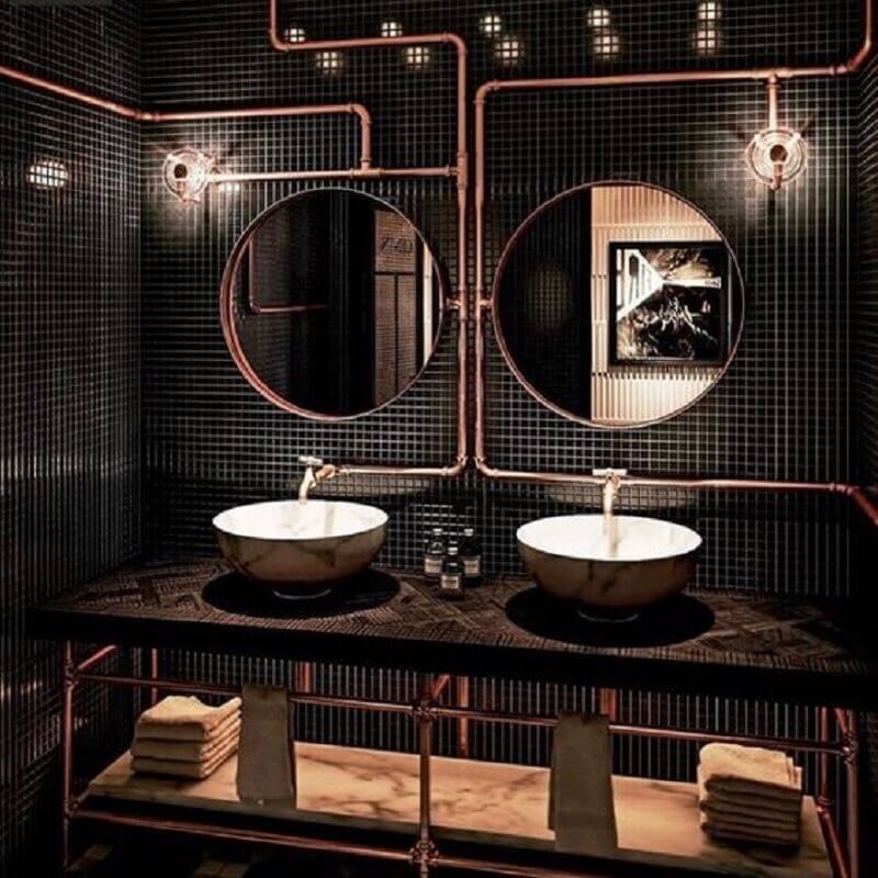 Tubulação cobre para decoração de banheiro industrial Foto Norse Interiors