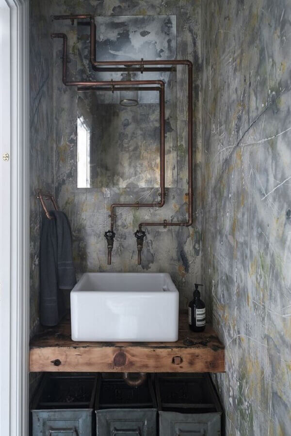 Decoração de banheiro industrial pequeno e rustico Foto Houzz