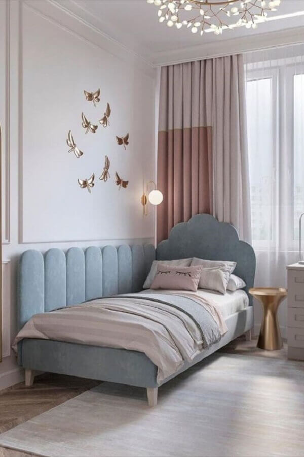 Boiserie quarto de solteiro decorado em tons pasteis Foto Modern Design & Living