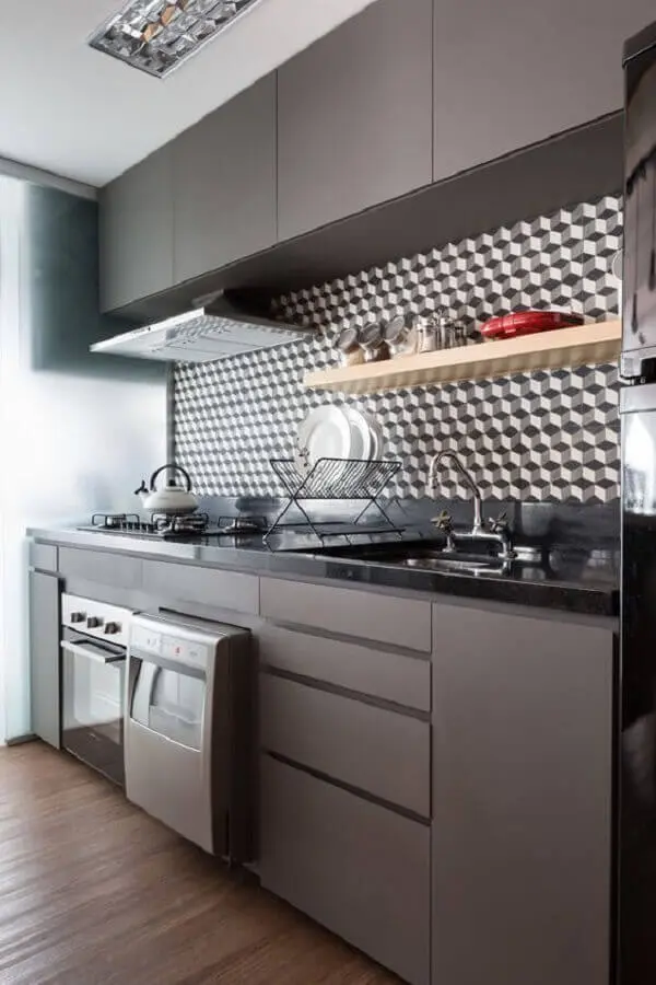 armário de cozinha pequeno planejado na cor cinza chumbo Foto Manual da Obra