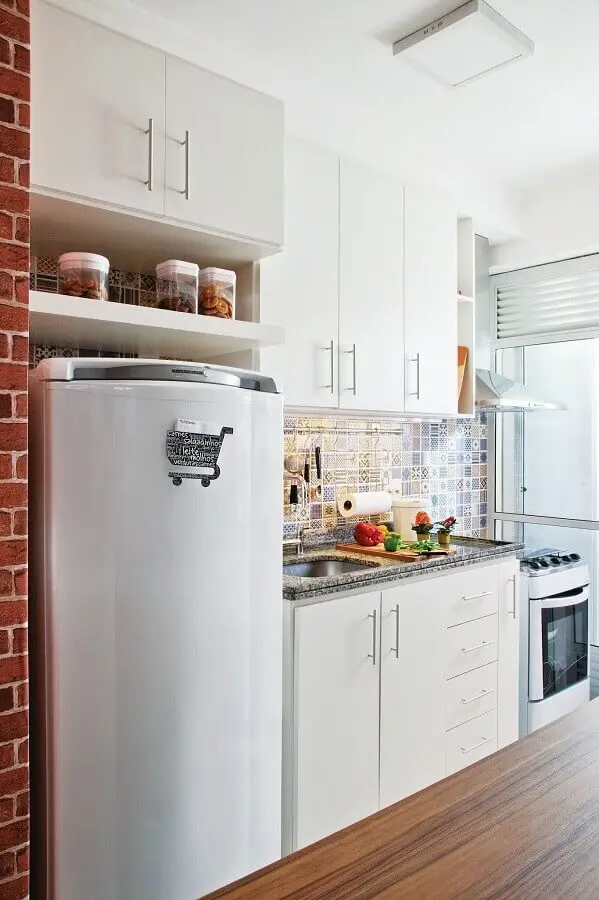 decoração simples com armário pequeno de cozinha branco Foto Eu Decoro