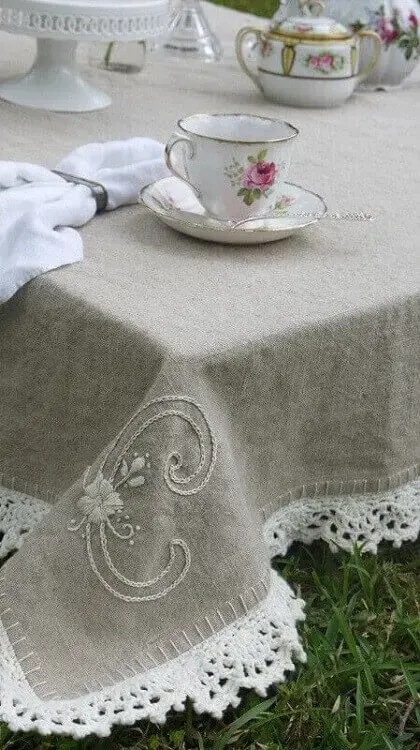 bico de crochê para toalha de mesa de linho bordada